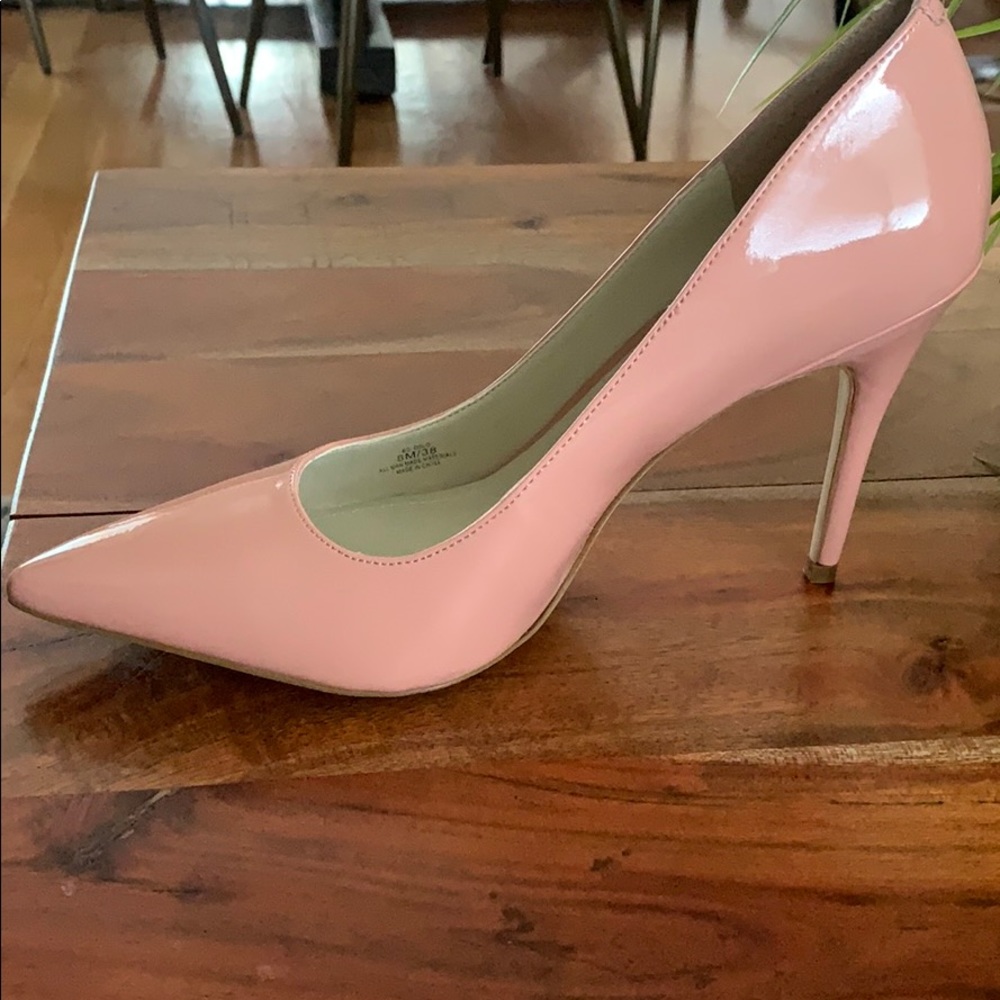 Pink heels - Picture 3 of 7